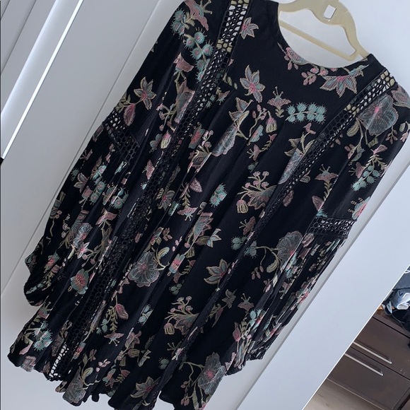 Top - Picture 3 of 3